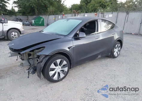 2023 Tesla Model Y Awd/Long Range Dual Motor All-Wheel Drive из США, поврежденный, VIN 7SAYGDEE3PF829217